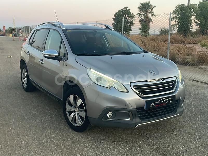Gris / plata Usado 2016 Peugeot 2008 Style SUV | 8500 € (Buen precio) - Imagen 1/4
