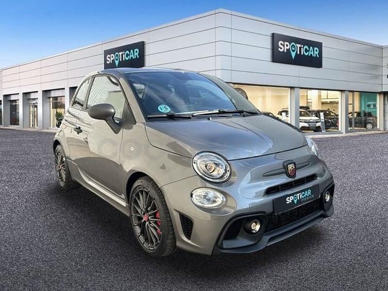 Usado Abarth 695 180 CV (132 kW) 2023 Gris / plata Utilitario
