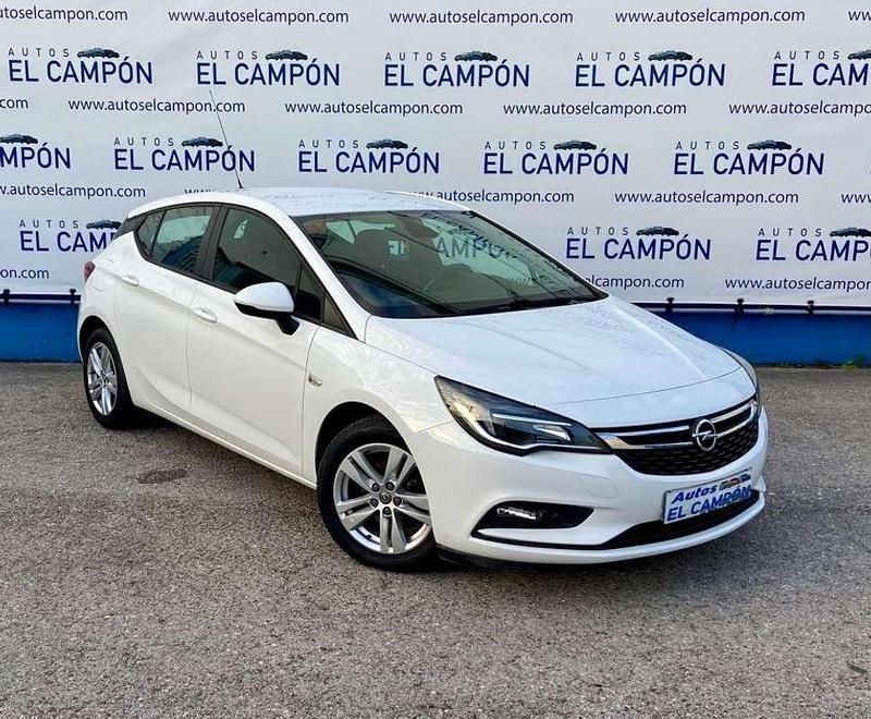 Blanco Usado 2018 Opel Astra Business Utilitario | 10.999 € (Un poco caro) - Imagen 1/4