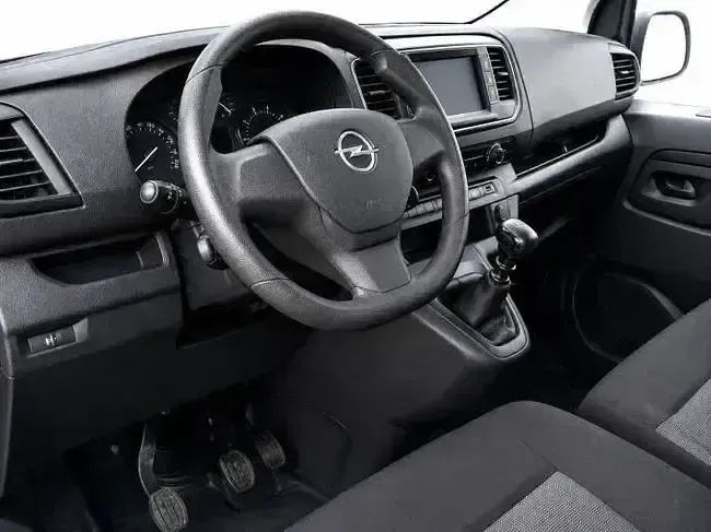 Usado Opel Vivaro 101 CV (74 kW) 2023 Blanco Monovolumen