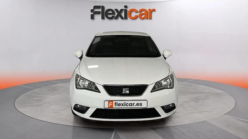 Usado Seat Ibiza Reference 90 CV (66 kW) 2016 Blanco Utilitario