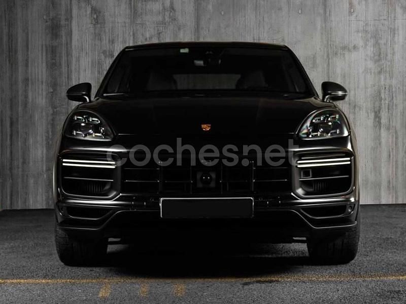 Negro Usado 2022 Porsche Cayenne Turbo GT SUV | 185.750 € - Imagen 1/4