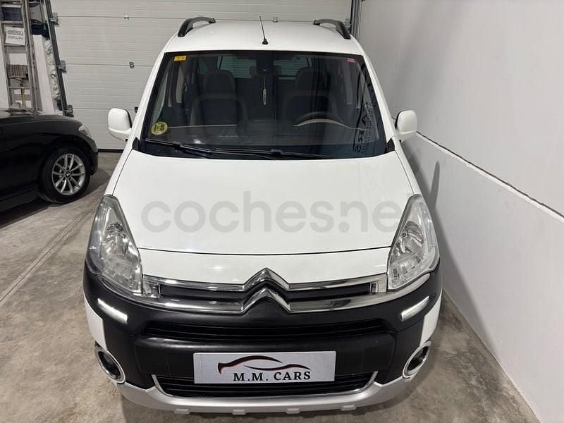 Usado Citroën Berlingo XTR 114 CV (83 kW) 2014 Blanco Monovolumen