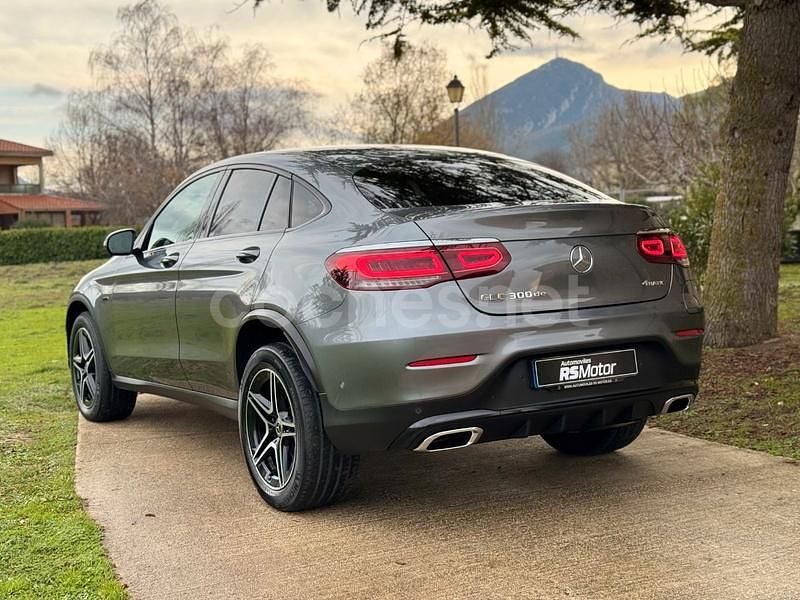 Usado Mercedes GLC300e 306 CV (225 kW) 2021 Gris / plata SUV