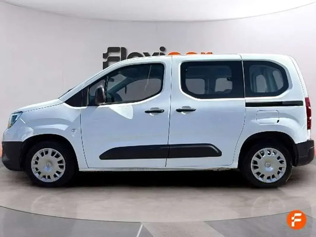 Usado Opel Combo Life Edition 102 CV (75 kW) 2021 Blanco Monovolumen
