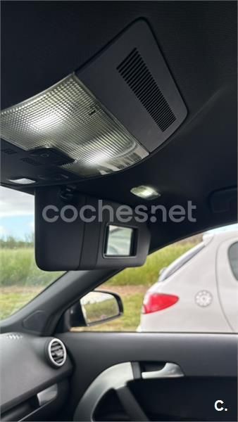 Negro Usado 2006 Audi A3 Attraction Berlina | 4300 € (Precio justo) - Imagen 1/4