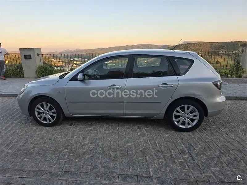 Usado Mazda 3 Active 109 CV (80 kW) 2007 Gris / plata Berlina