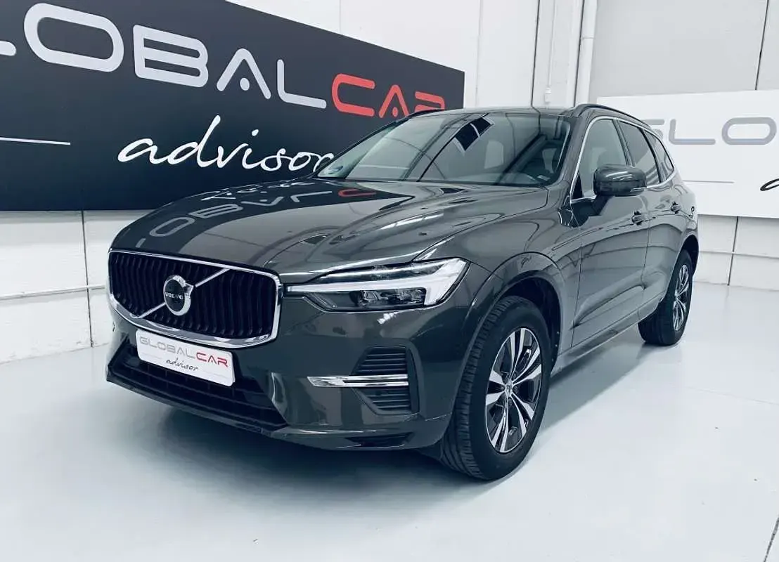 Usado Volvo XC60 Core 197 CV (144 kW) 2022 Gris SUV