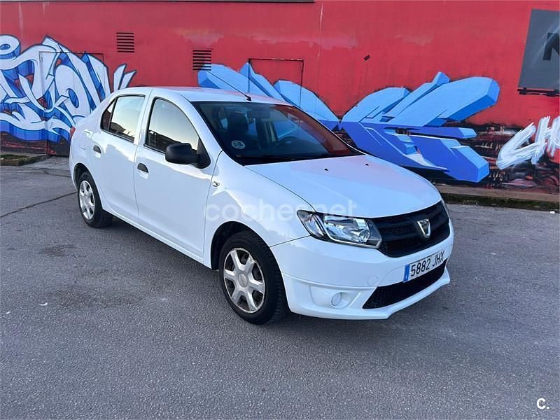 Usado Dacia Logan Ambiance 90 CV (66 kW) 2015 Blanco Berlina