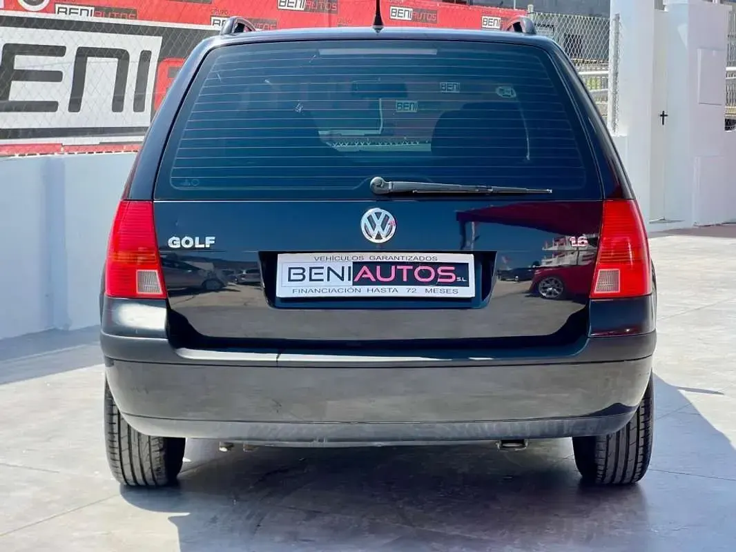 Usado VW Golf IV 102 CV (75 kW) 2003 Negro Familiar