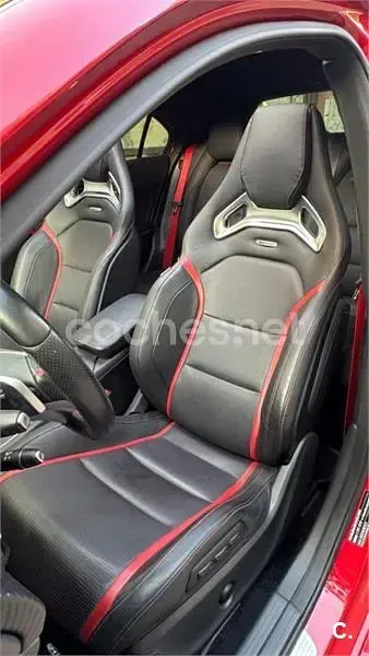 Usado Mercedes A250 211 CV (155 kW) 2016 Rojo Utilitario