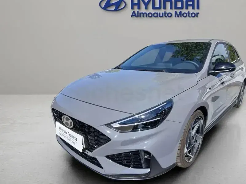 Nuevo Hyundai i30 N Line 150 CV (110 kW) 2026 Gris / plata Berlina