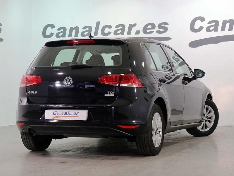 Usado VW Golf VII Advance 110 CV (80 kW) 2017 Negro Berlina