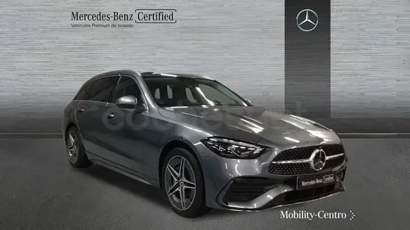 Usado Mercedes C300e AMG line 313 CV (230 kW) 2024 Gris selenita Familiar