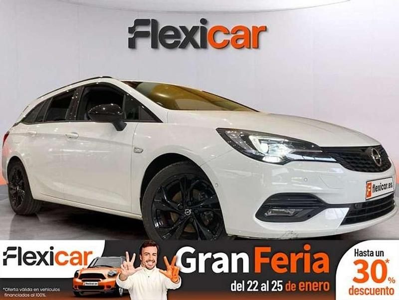 Blanco Usado 2021 Opel Astra Ultimate Familiar | 11.890 € (Precio justo) - Imagen 1/4