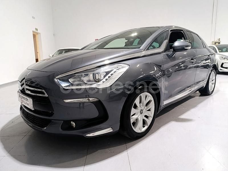 Usado Citroën DS5 114 CV (83 kW) 2014 Gris / plata Utilitario