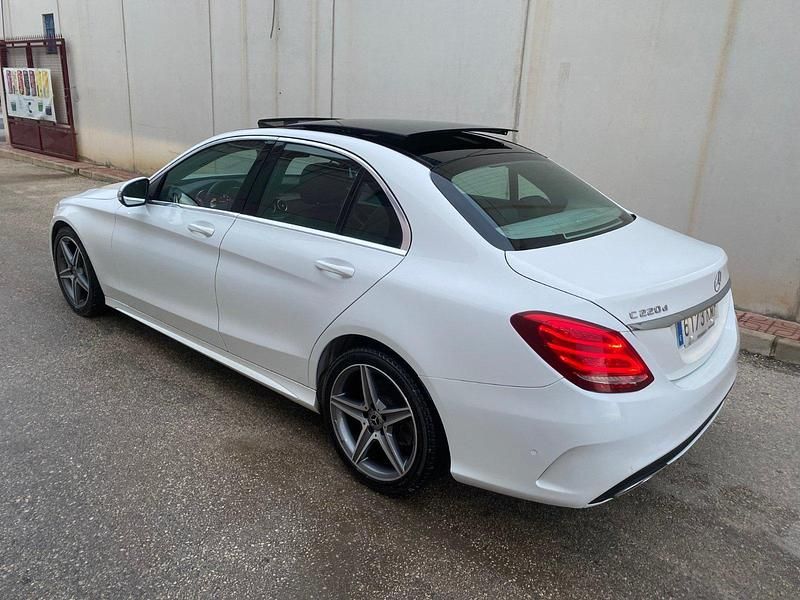 Usado Mercedes C220 AMG 170 CV (125 kW) 2018 Blanco Berlina