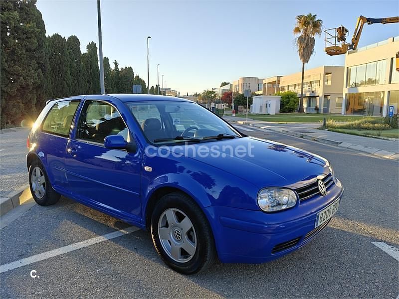 Usado VW Golf III Highline 110 CV (80 kW) 1999 Azul Berlina