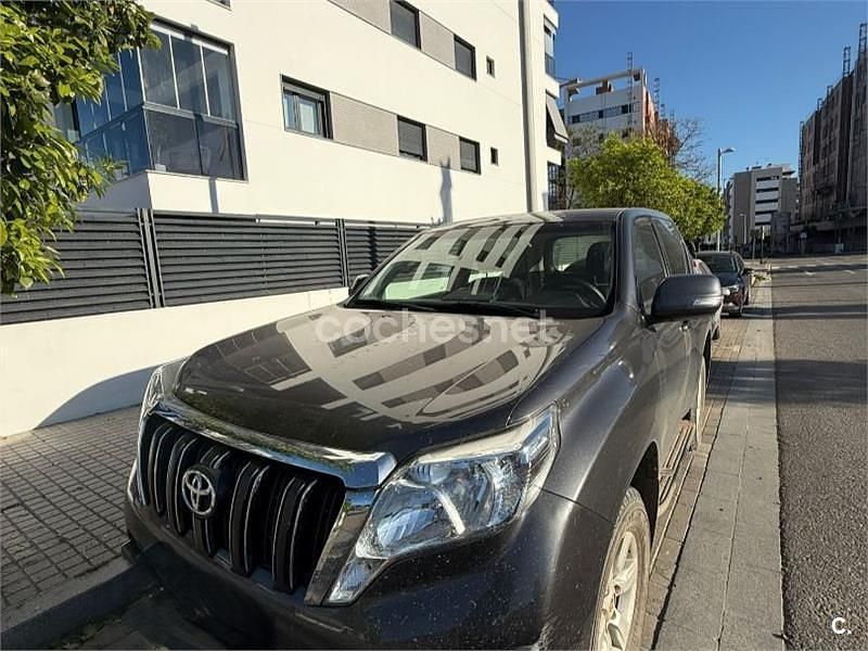 Usado Toyota Land Cruiser 177 CV (130 kW) 2017 Gris / plata SUV