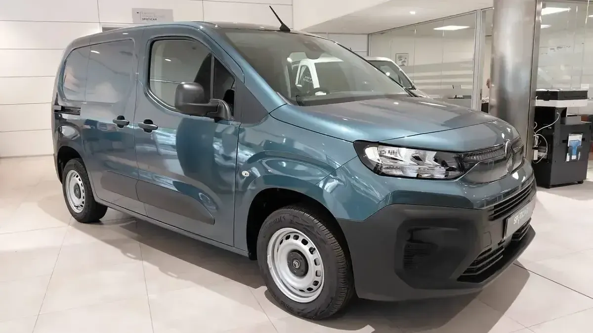 Nuevo Citroën Berlingo 100 CV (73 kW) 2026 Azul Monovolumen