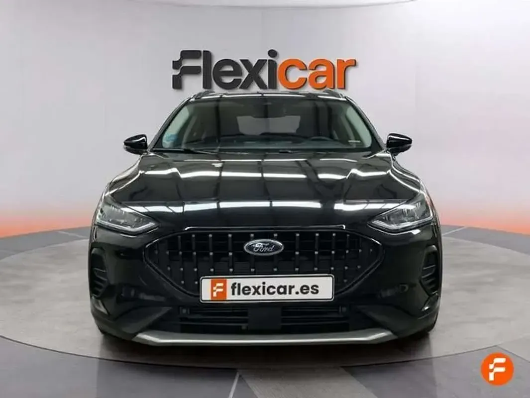 Usado Ford Focus Active 155 CV (114 kW) 2024 Negro Berlina