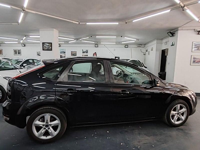 Usado Ford Focus Trend 101 CV (74 kW) 2008 Negro Berlina