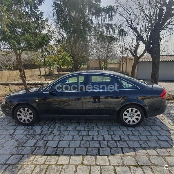Usado Audi A6 150 CV (110 kW) 2001 Negro Berlina