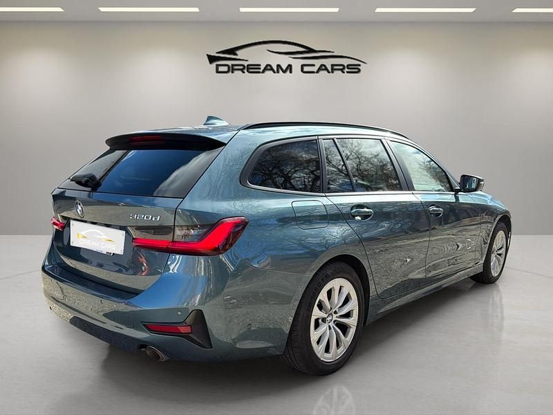 Usado BMW 320 190 CV (139 kW) 2021 Azul Familiar