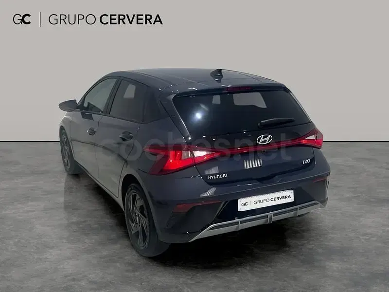 Nuevo Hyundai i20 Blackline 90 CV (66 kW) 2026 Gris / plata Utilitario
