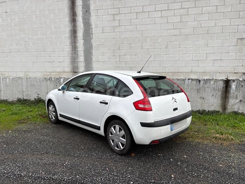 Usado Citroën C4 110 CV (80 kW) 2005 Blanco Berlina
