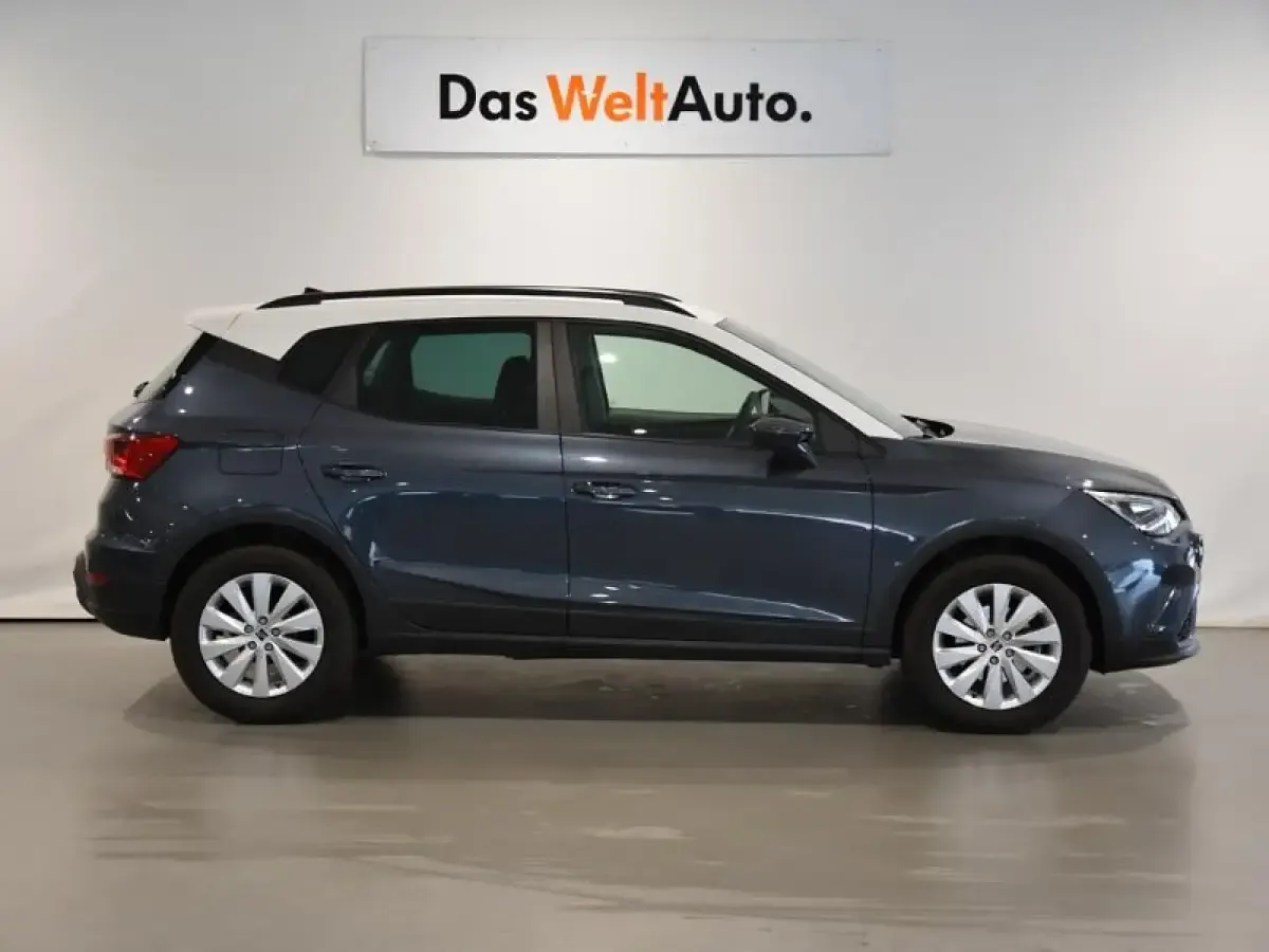 Usado Seat Arona Style 115 CV (84 kW) 2025 Gris/plata SUV