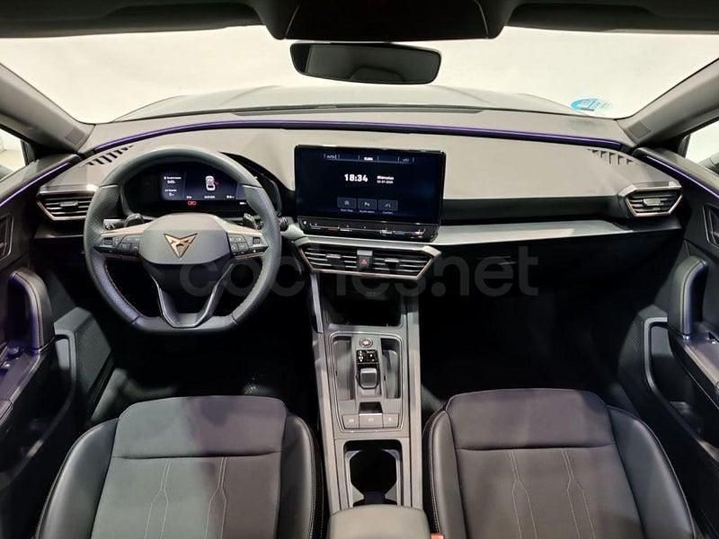 Usado Cupra Leon 150 CV (110 kW) 2023 Gris / plata Berlina