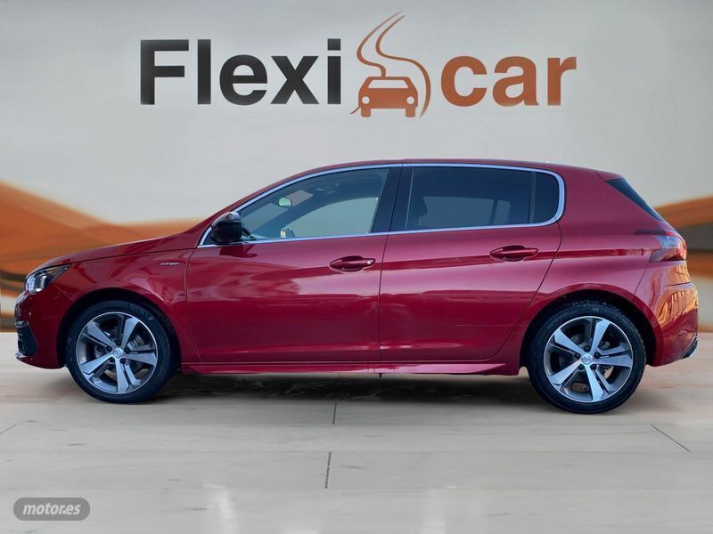 Usado Peugeot 308 GT-line 131 CV (96 kW) 2018 Rojo Utilitario