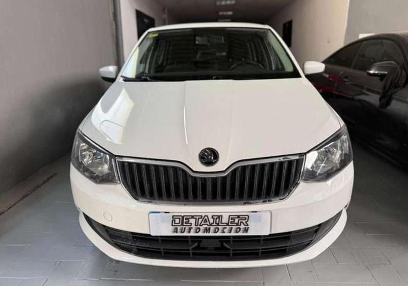 Usado Skoda Fabia Active 75 CV (55 kW) 2018 Blanco Utilitario