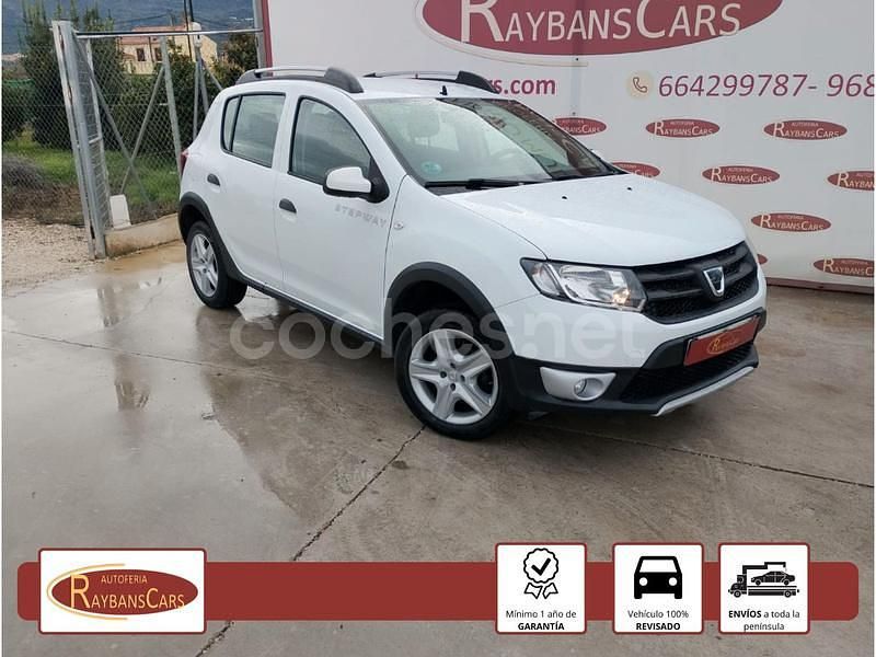 Blanco Usado 2016 Dacia Sandero Stepway Berlina | 9500 € (Precio justo) - Imagen 1/4