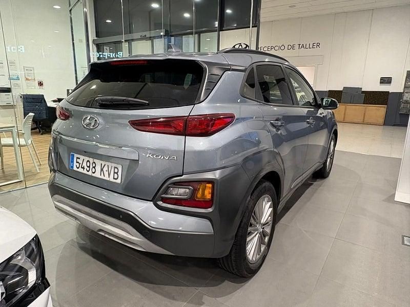 Usado Hyundai Kona 120 CV (88 kW) 2019 Gris / plata SUV