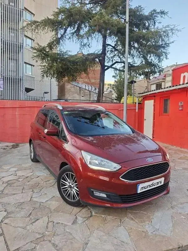 Usado Ford C-MAX Trend+ 126 CV (92 kW) 2015 Rojo Monovolumen