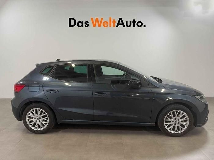 Usado Seat Ibiza FR 115 CV (84 kW) 2025 Gris Utilitario