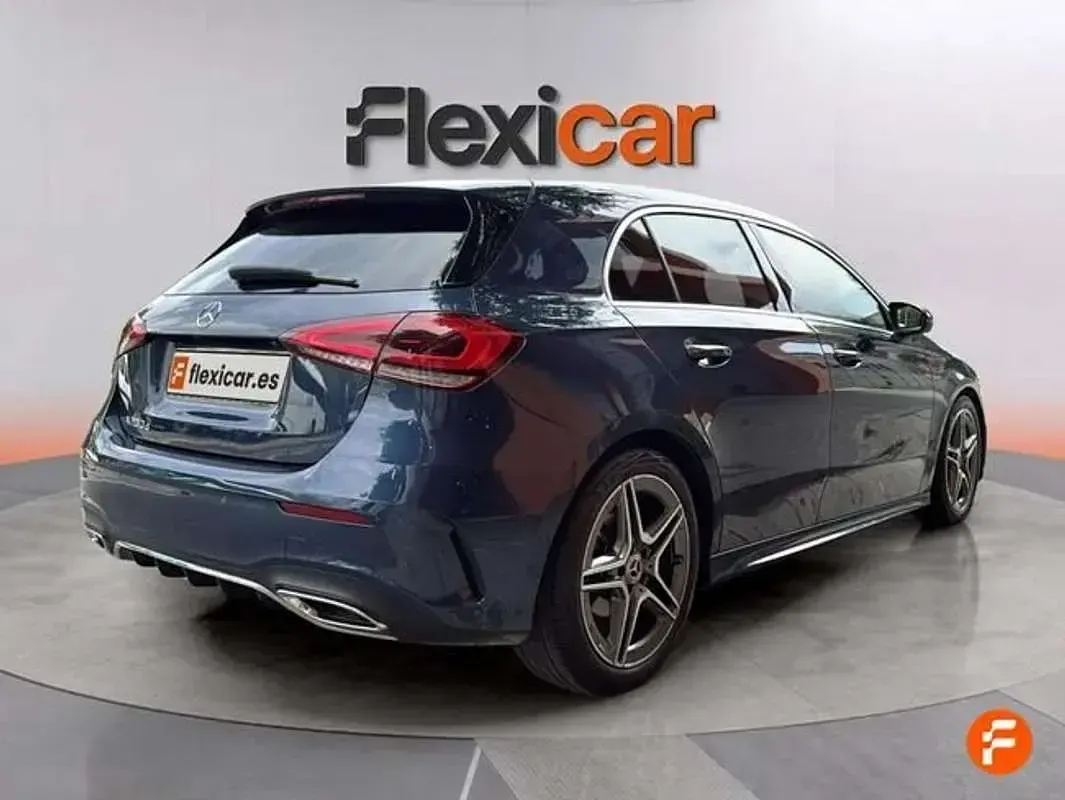Usado Mercedes A200 150 CV (110 kW) 2022 Azul Berlina