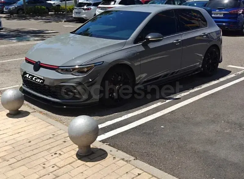 Usado VW Golf VIII GTE 245 CV (180 kW) 2021 Gris / plata Berlina
