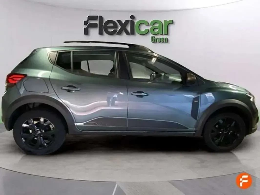 Usado Dacia Sandero Extreme 110 CV (80 kW) 2025 Gris Utilitario