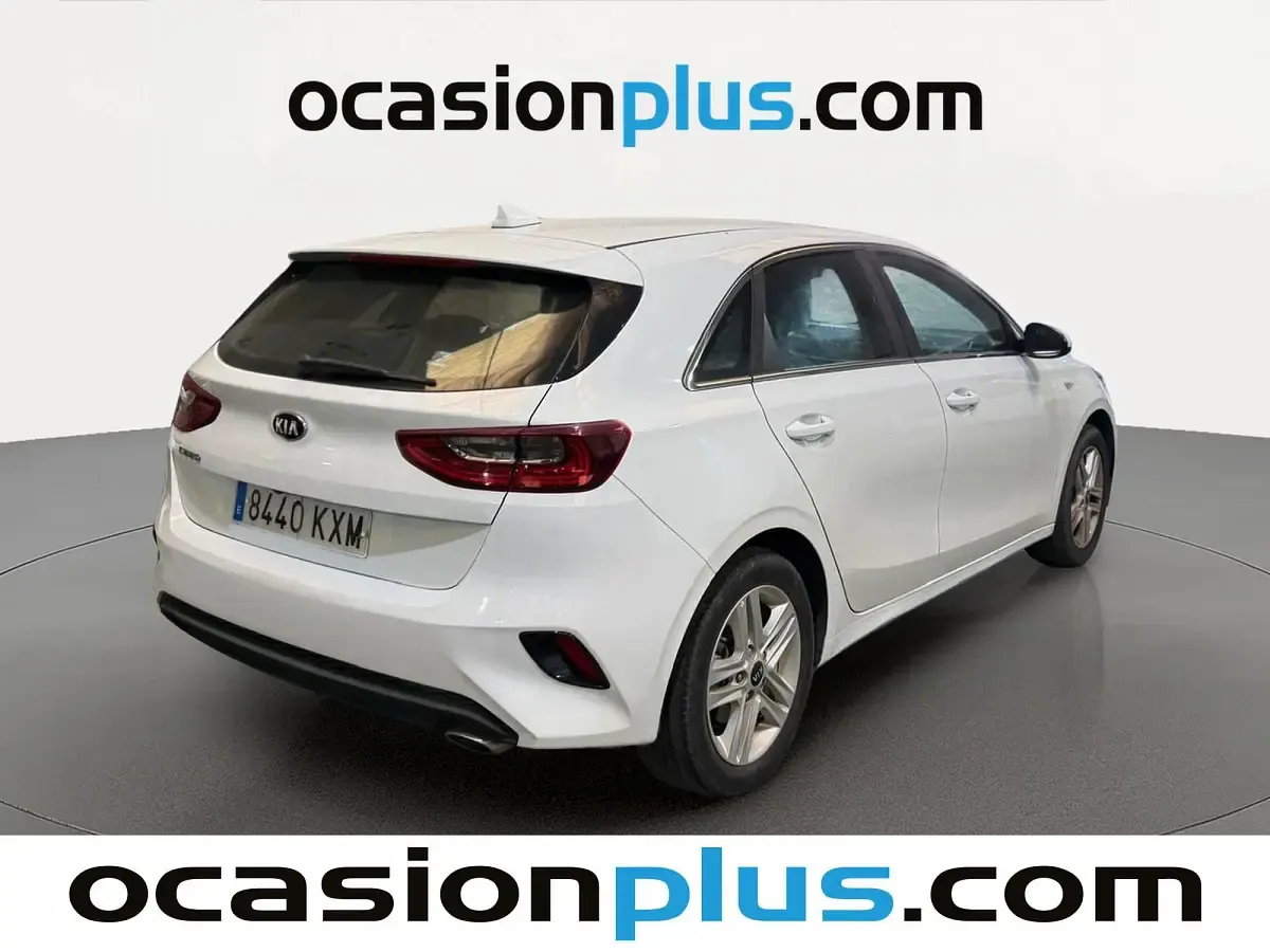Usado Kia Ceed 101 CV (74 kW) 2019 Blanco Utilitario