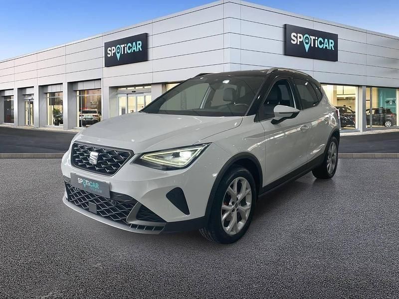 Blanco Usado 2023 Seat Arona FR SUV | 22.400 € (Un poco caro) - Imagen 1/4