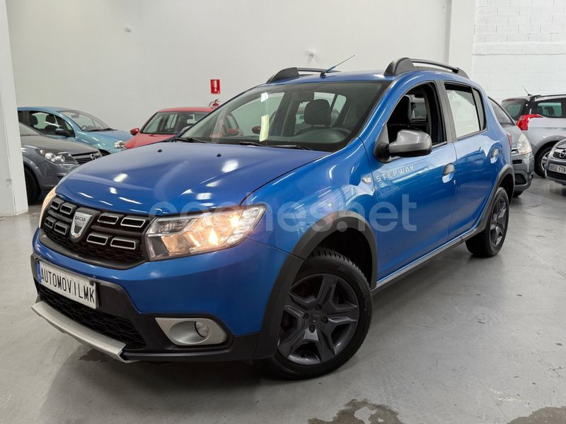 Azul Usado 2017 Dacia Sandero Lauréate Utilitario | 9490 € (Precio justo) - Imagen 1/4