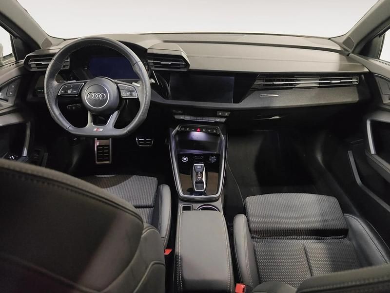 Usado Audi A3 Sportback e-tron S-Line 204 CV (150 kW) 2025 Blanco Utilitario