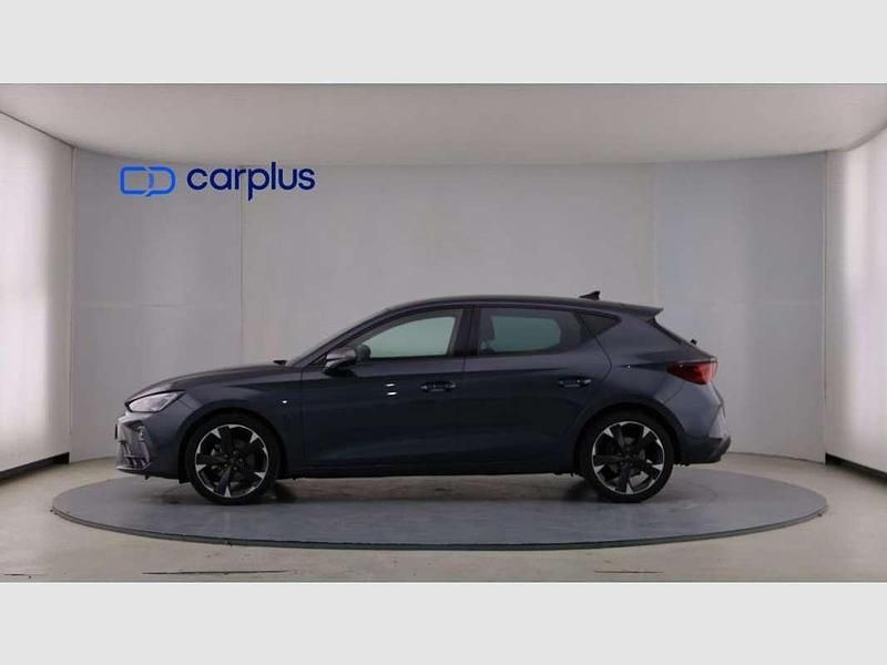 Usado Cupra Leon 150 CV (110 kW) 2025 Gris Utilitario