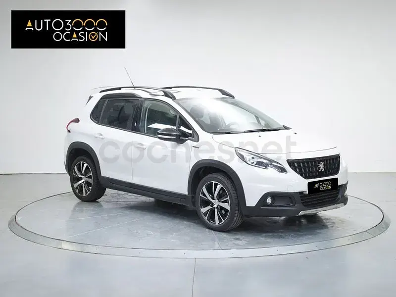 Usado Peugeot 2008 GT-line 110 CV (80 kW) 2017 Blanco SUV