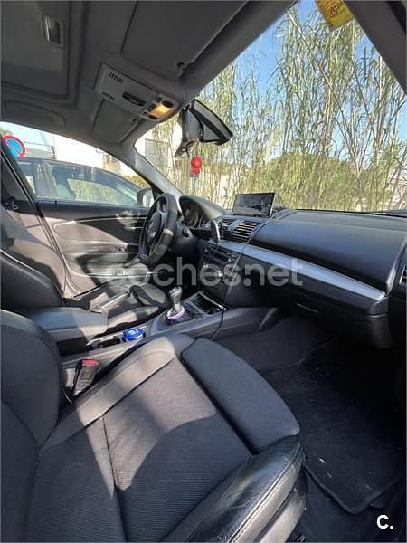 Usado BMW 118 143 CV (105 kW) 2012 Negro Utilitario