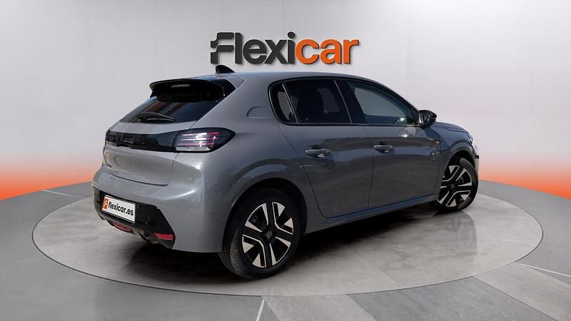 Usado Peugeot 208 Allure 101 CV (74 kW) 2025 Gris Utilitario
