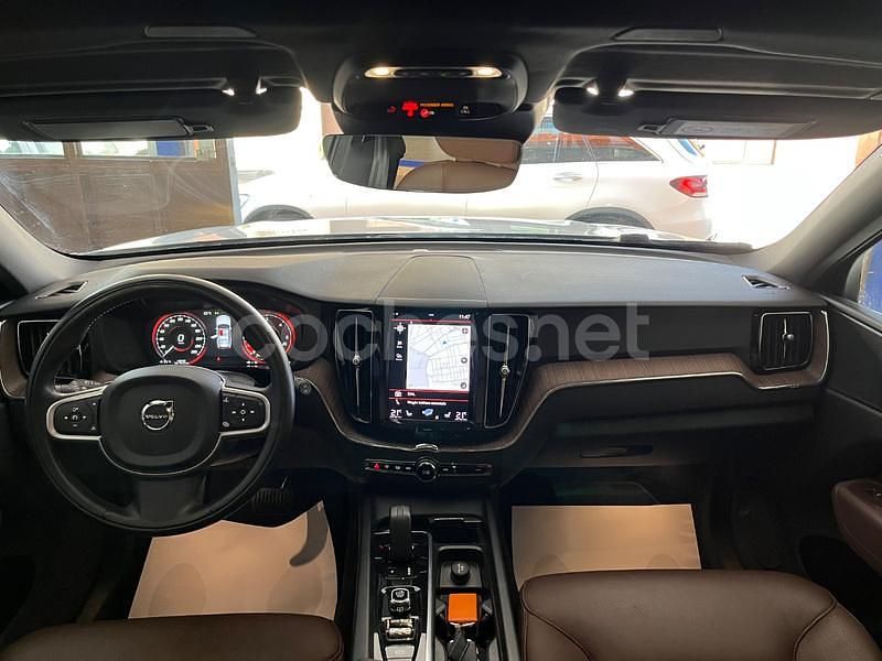 Usado Volvo XC60 Momentum 197 CV (144 kW) 2021 Blanco SUV
